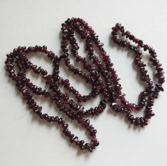 Jewelry - Garnet String Necklace